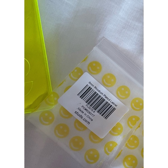 🌸✨NWT STUDS brand - Four Pack of 6 mm Silver Flatback Posts - Picture 5 of 7